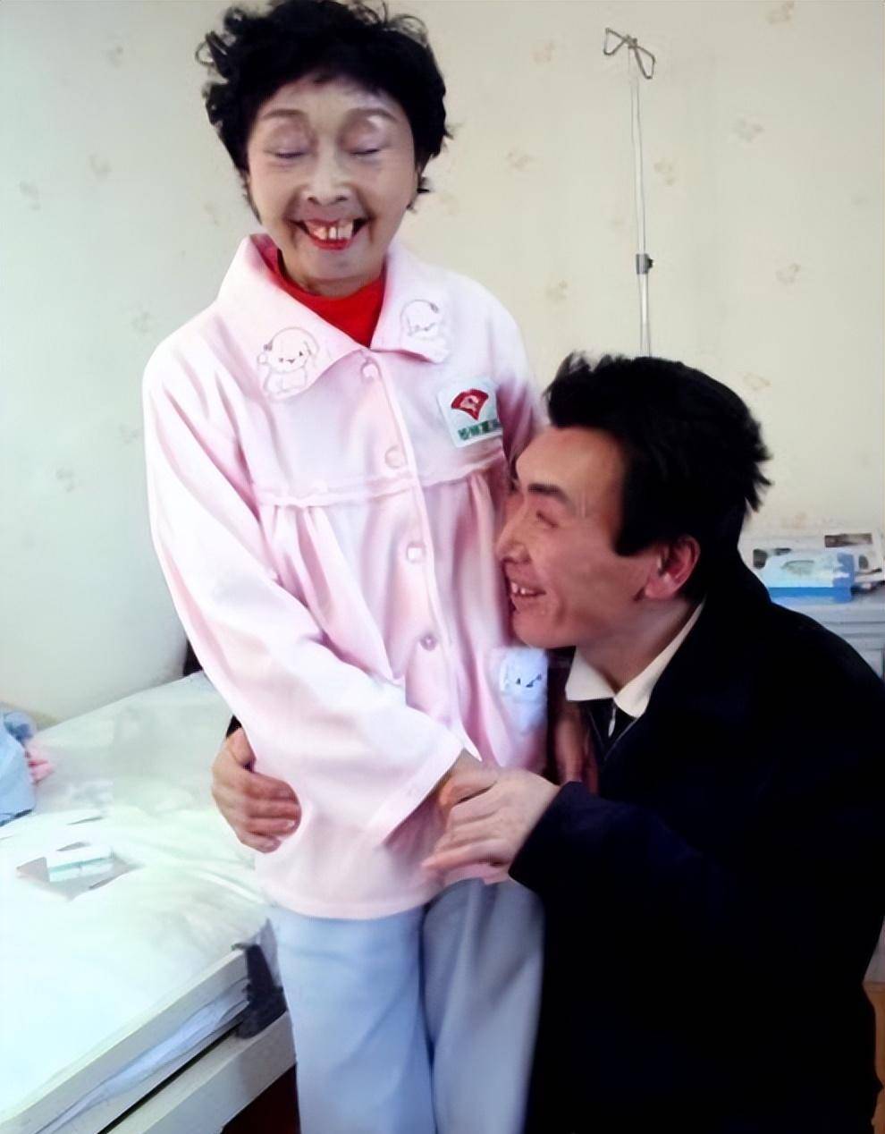 缘分天定，新婚夫妻的幼儿园同框情缘
