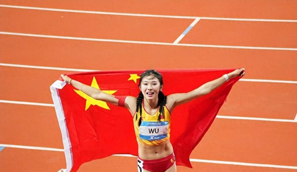 吴艳妮60米栏8秒10，速度与梦想的完美融合