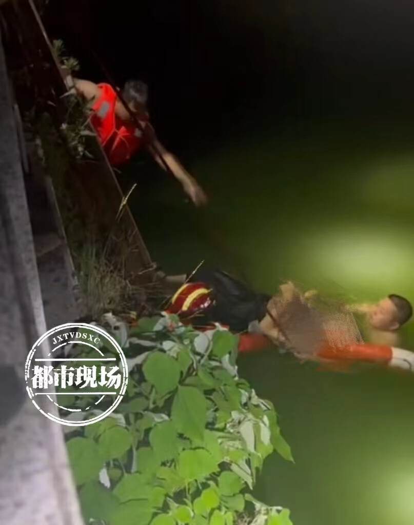 患癌大爷跳河救人，英雄不问出处，大义无畏暖人心