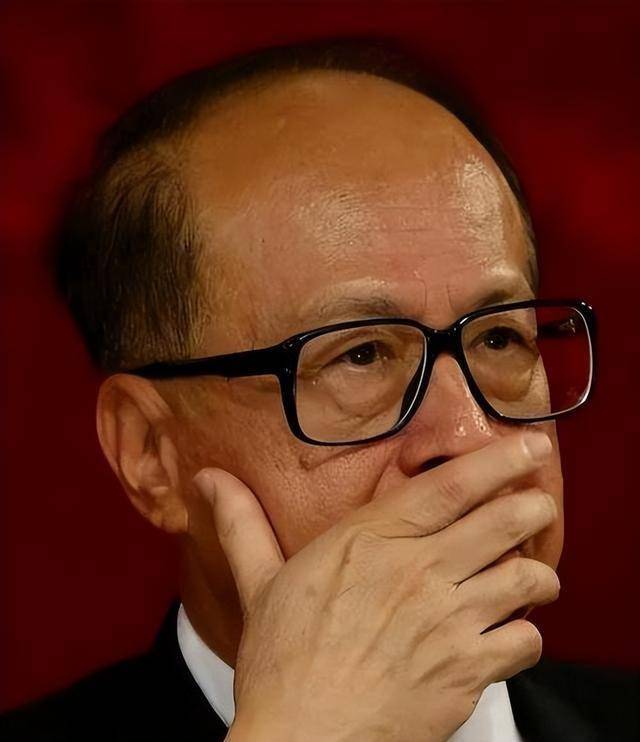 官方再批李嘉诚卖港口给美国，跨国交易的背后