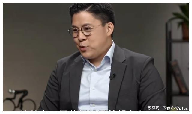 霍启刚被强行合影事件深度解析