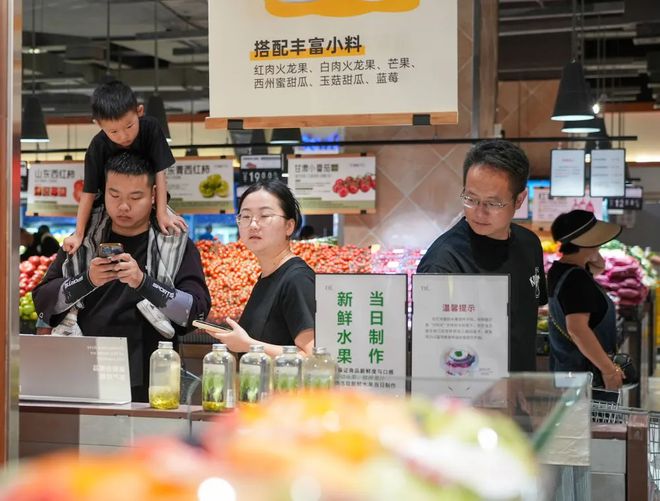 胖东来的逆袭之路，从草根到网络红人的崛起报道