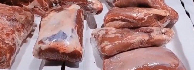 惊！男子网购鹿肉实则全为猪肉，引发网络热议
