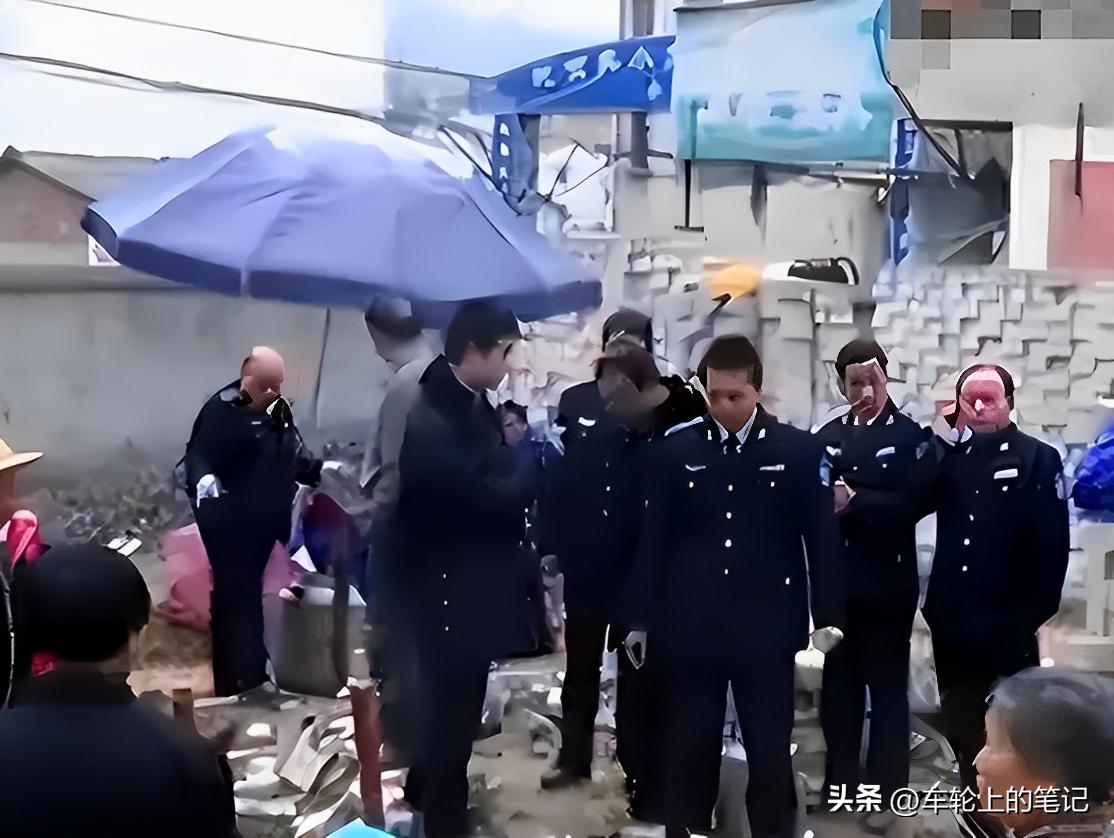 锄头之下，悲剧的降临