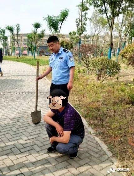 公园采花起风波，爸爸带娃采花被阻止引发的冲突事件