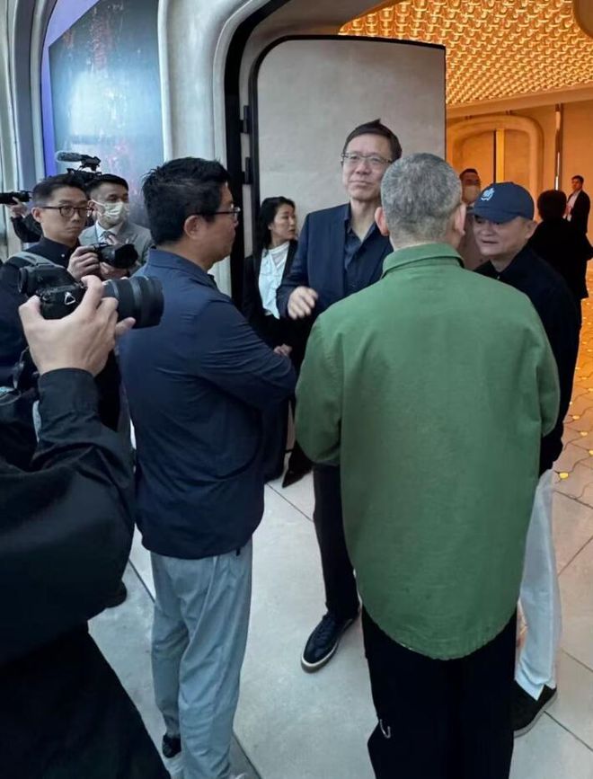 马云、邓文迪、章泽天等现身香港，一场跨界精英的盛宴