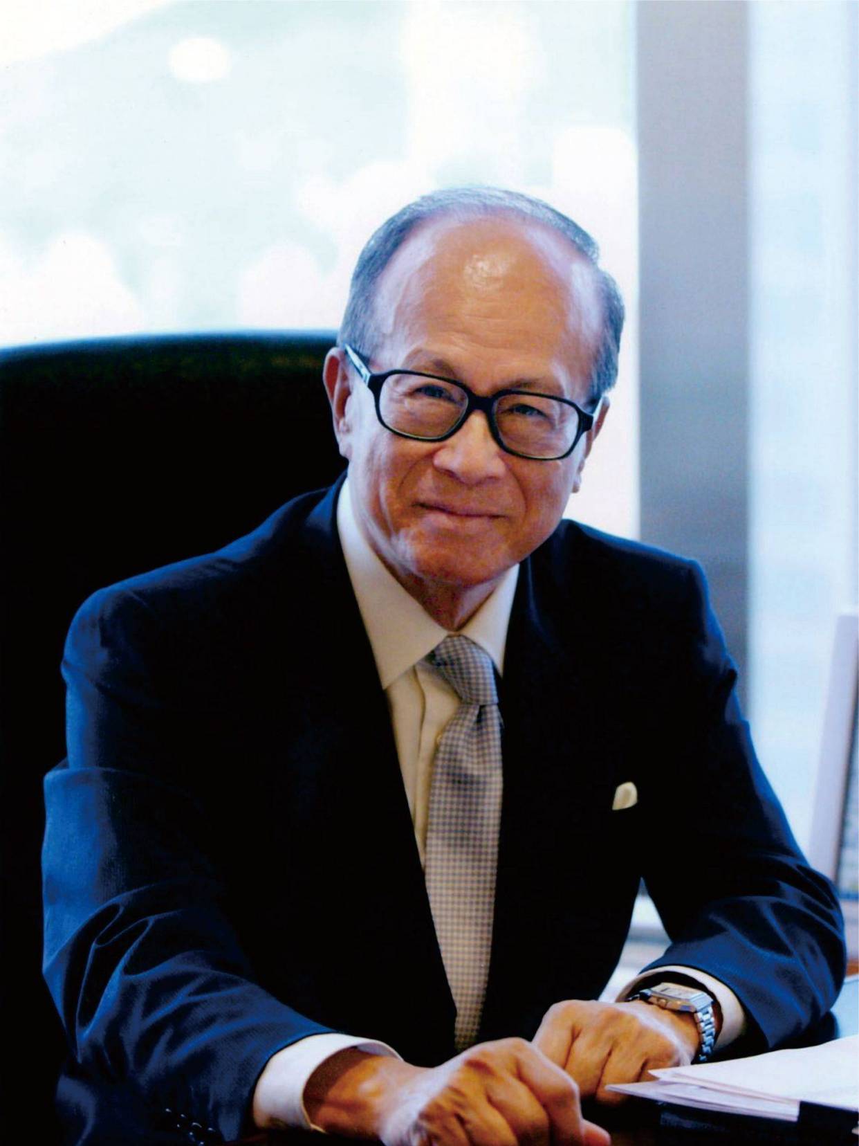 商务部专家热议，李嘉诚在商不言商？