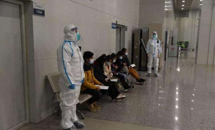 成都沙尘暴，一场突如其来的环境挑战