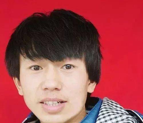庞麦郎坦言因出生农村自卑，从乡土到舞台的挣扎与突破