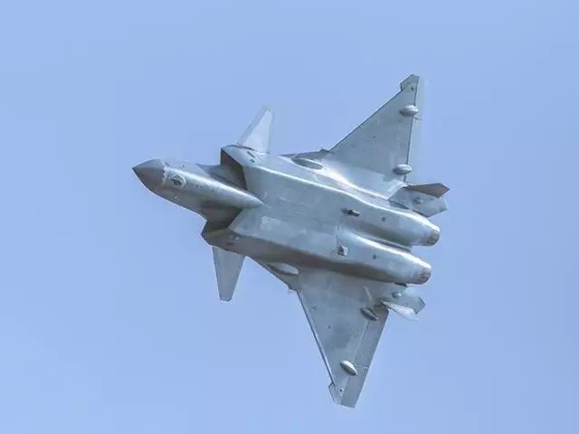 歼36空中放油为何是大突破