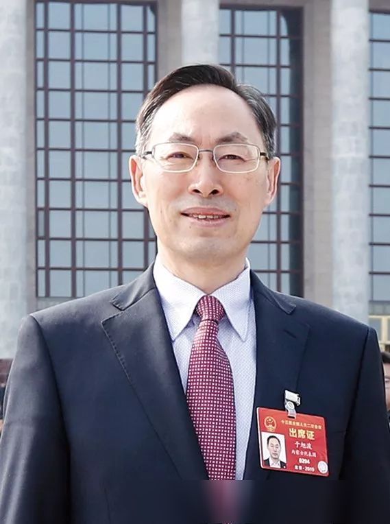 蒙牛集团董事长总裁——引领乳业巨头的战略眼光与创新精神