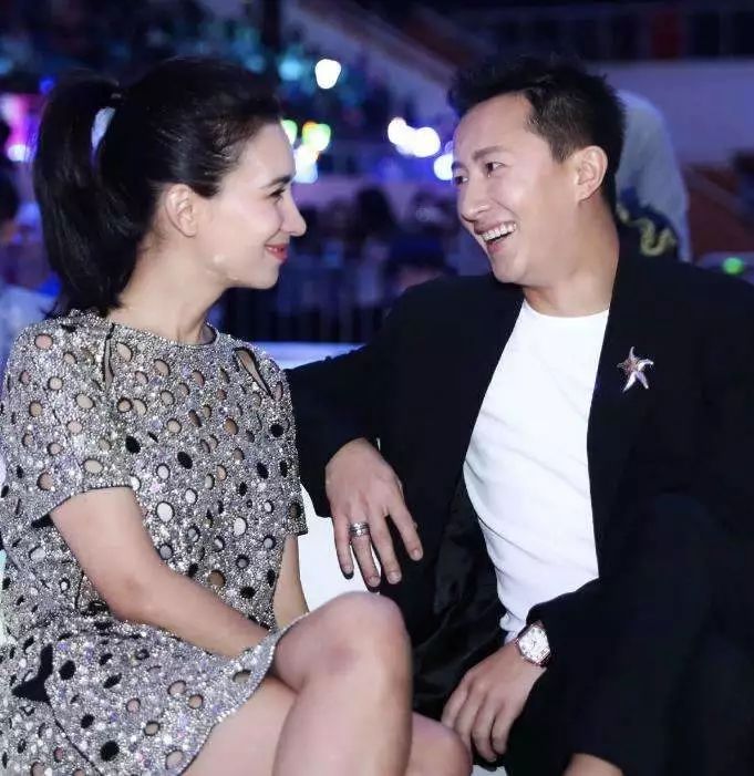 韩庚卢靖姗回应AA制，理解与尊重是爱情的真谛