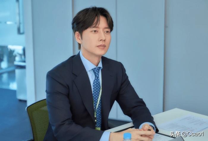 2020金秀贤全新代言，引领潮流新风尚