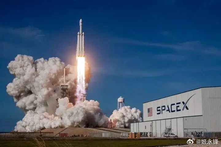 SpaceX又创造历史了，揭秘太空探索新时代的辉煌篇章