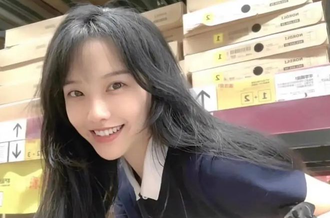 黄老师全名叫什么