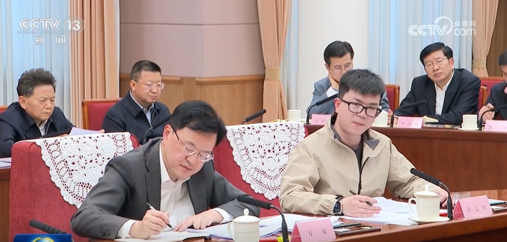 这7人成为总理座谈会座上宾，影响力与智慧的汇聚