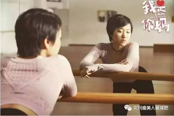 母女准备的惊喜派对，爸爸照顾妻女时的小插曲