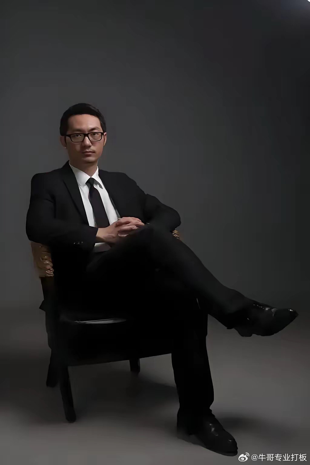 梁文锋入选时代最具影响力100人的演员