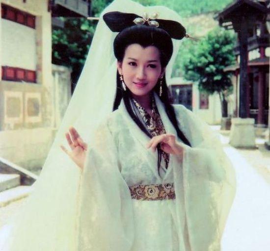 刘涛时隔19年再演白素贞，时光不老，经典永流传