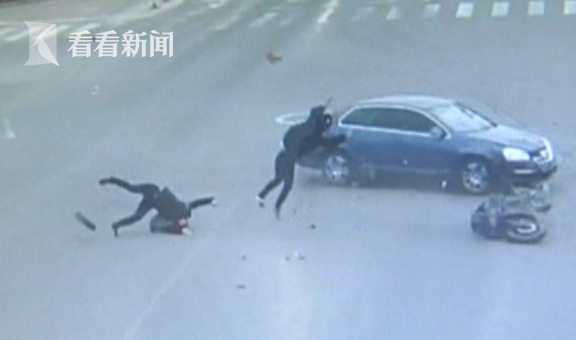 六旬男子骑车被撞飞——悲剧背后的警醒与思考