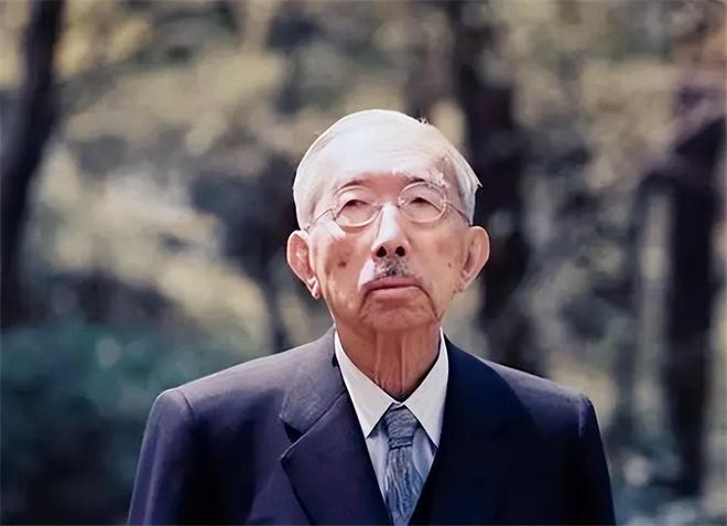 中方回应是否派代表参加方济各葬礼