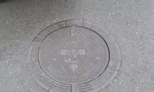 关于洒水车隔十分钟一趟的频率是否正常的研究