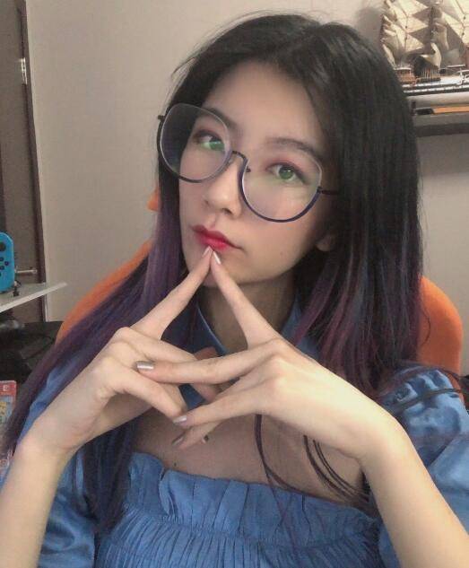 主播咬咬图片背后的故事与影响