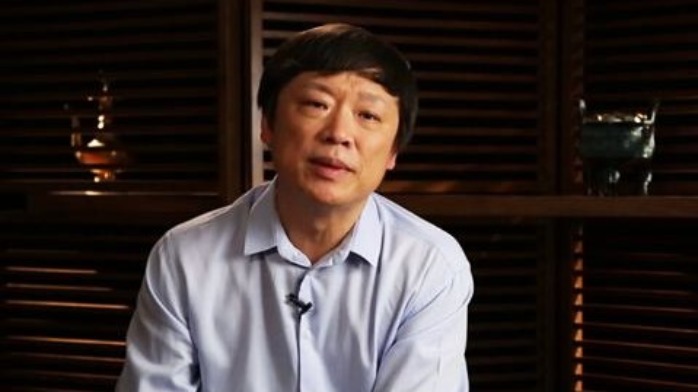 胡锡进，特朗普这是先眨眼了吗