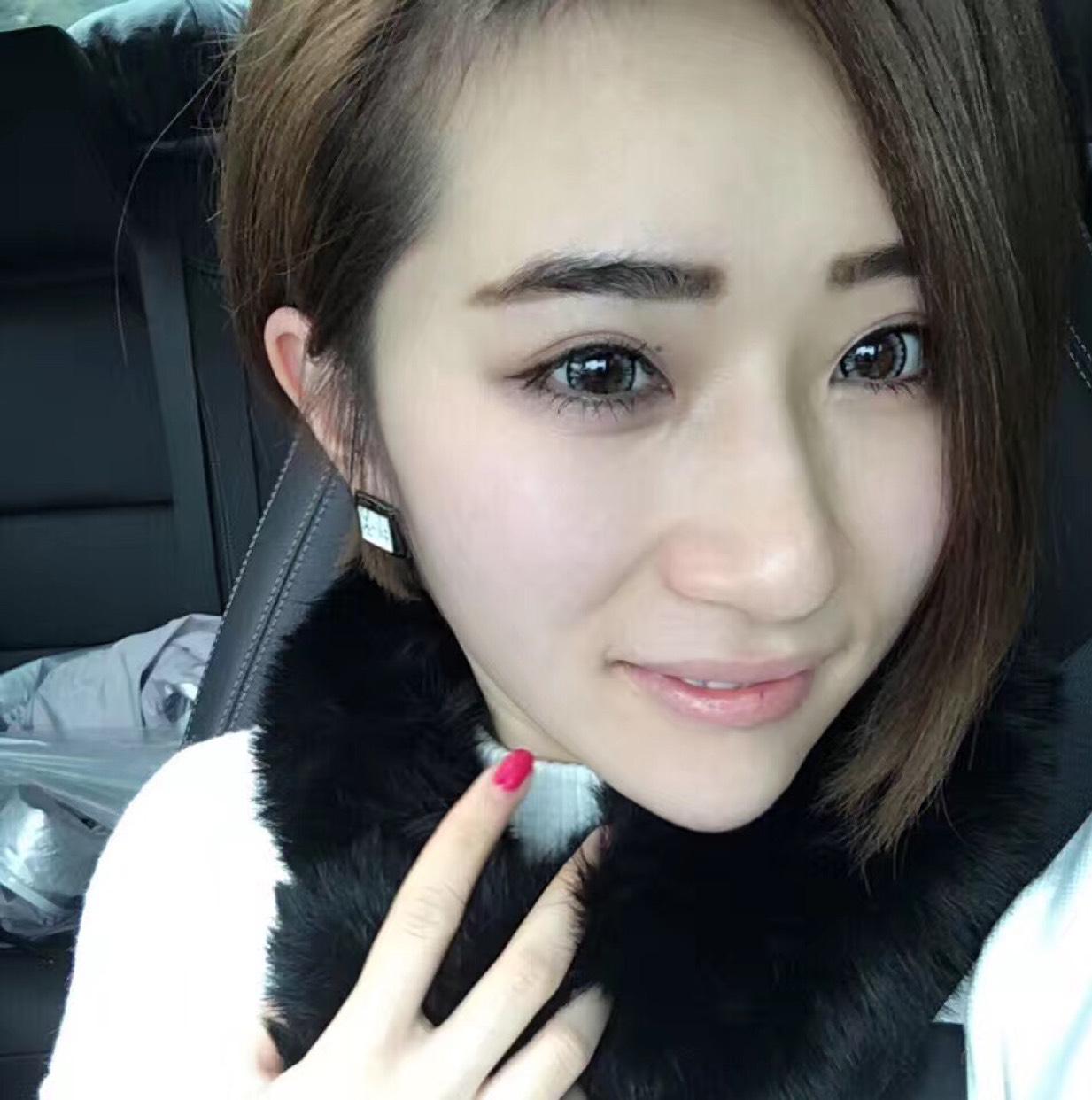 瑶瑶主播简介，璀璨新星闪耀直播界
