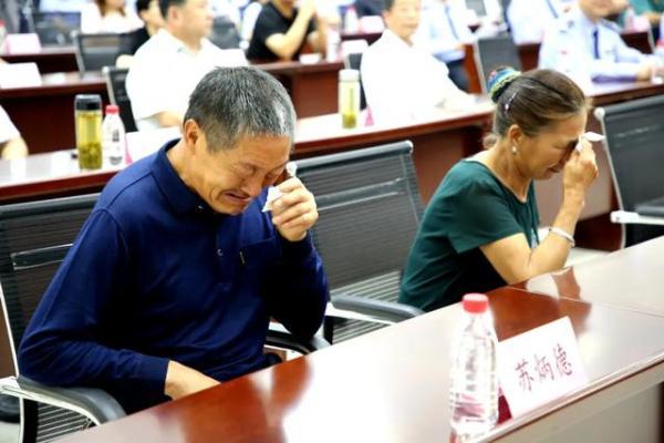 女子走失38年后认亲成功，重逢的奇迹与情感的回响