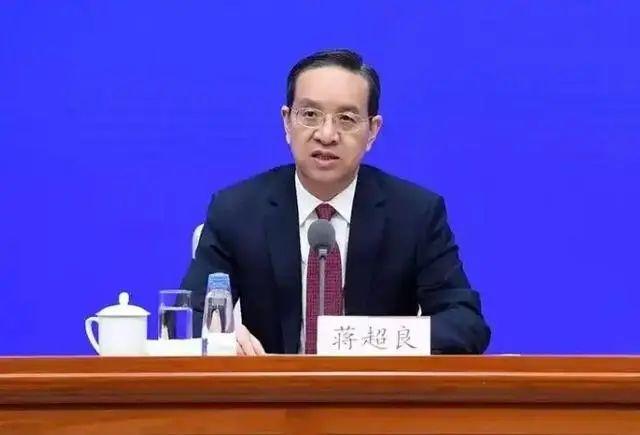 苗华被罢免全国人大代表职务，聚焦事件背后的深层次原因