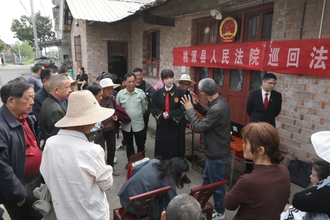 男子帮抬棺不幸心梗猝死，家属获补偿11万，社会温情与正义的交汇