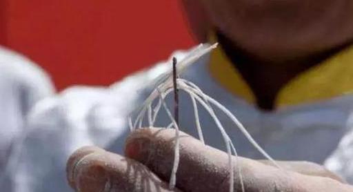 拉面师傅的绝活，一个针眼能穿46根面的技艺探秘