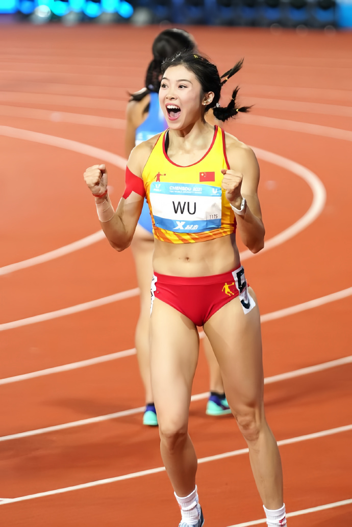 吴艳妮创造个人赛季最好成绩，闪耀田径赛场的一抹亮色