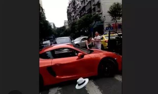 保时捷撞车女司机的处理全解析