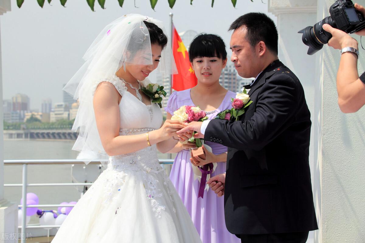 海底浪漫婚礼，缔造梦幻爱情传奇