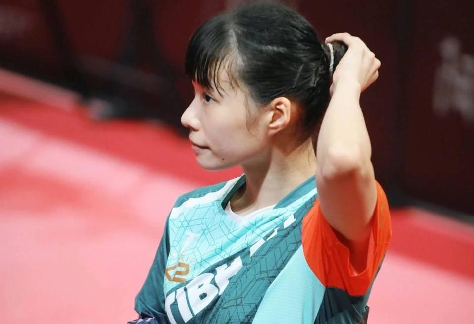 石洵瑶2-4不敌早田希娜无缘女单八强，技术、心态与未来的反思