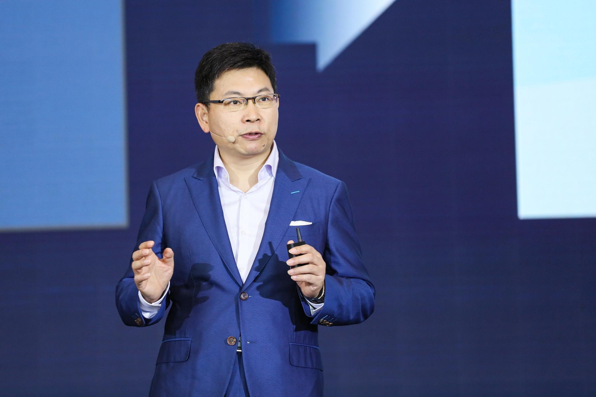余承东10点突然发文