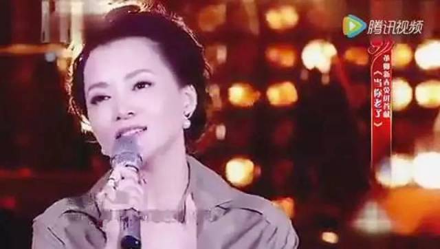 董卿视频唱歌，一曲触动人心的魅力展现