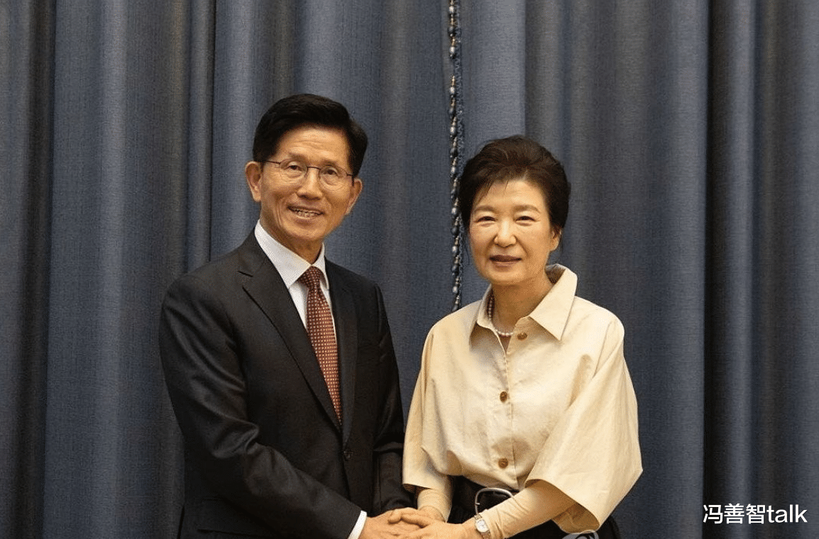 李在明知乎，探索网络热门话题的引领者