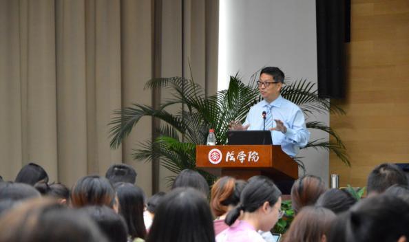 一位大学教授的隐世修养之旅，山村里的退休生活