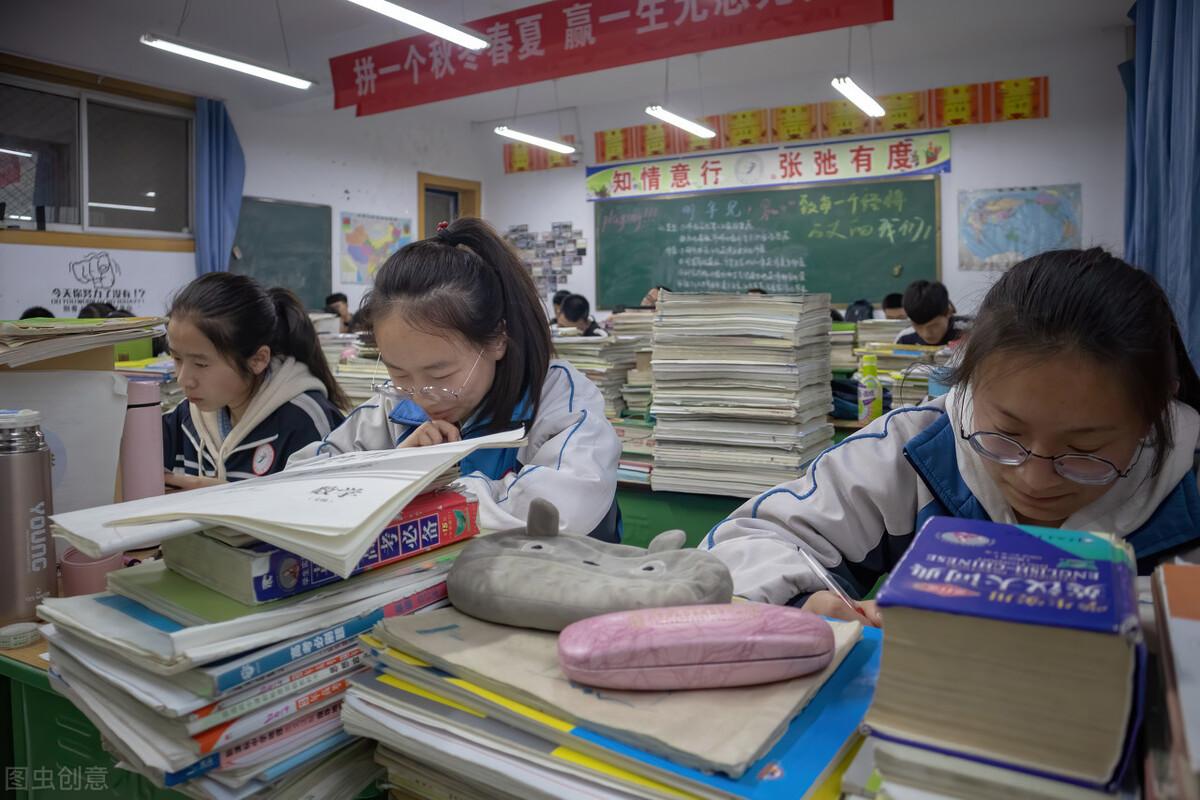 专家点评2021高考作文，趋势、亮点与启示