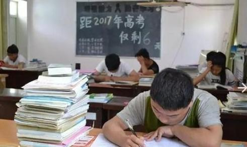 独家观察，考生高考被单独分到一个教室的背后故事