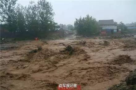 全国多地大暴雨持续，影响、应对与反思