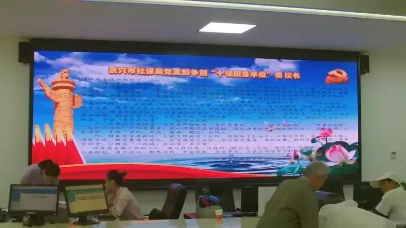 小餐饮老板要给全员交社保能扛住吗小餐饮老板面临全员交社保的挑战，能否稳健应对？