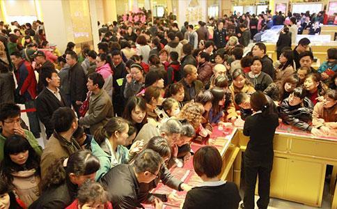金饰价格跌破1000元大关