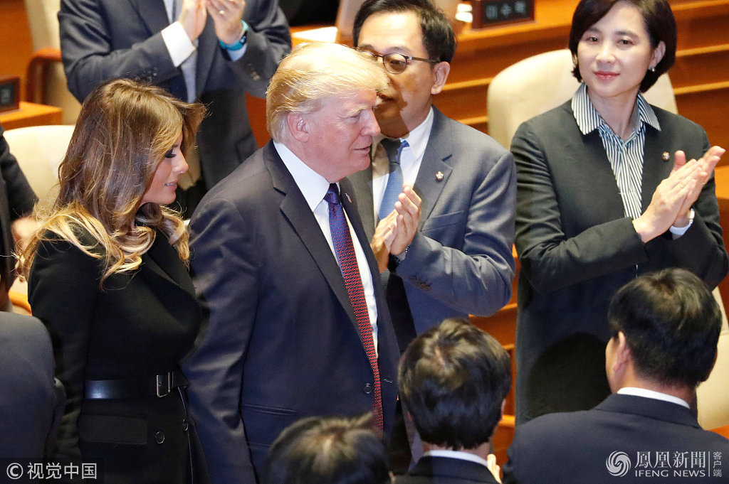特朗普访问韩国欢迎仪式特朗普访问韩国欢迎仪式，一场备受瞩目的国际外交盛会