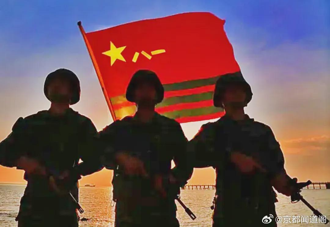 军人的一生都在受阅军人的一生并不都是在受阅。军人是一个特殊的职业，他们承担着保卫国家安全、维护社会稳定等重要职责。在军队中，军人的职责和任务多种多样，包括训练、作战、执行任务等。虽然阅兵式是军人展示自己风采的一种形式，但并不是每个军人都会参加阅兵式，也不是每个军人的职业生涯都在受阅中度过。