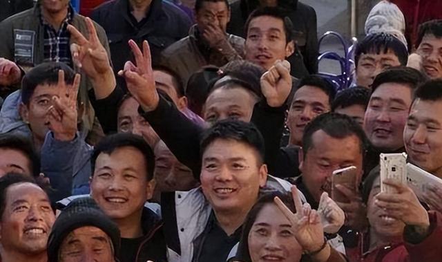 刘强东凌晨老家夜市