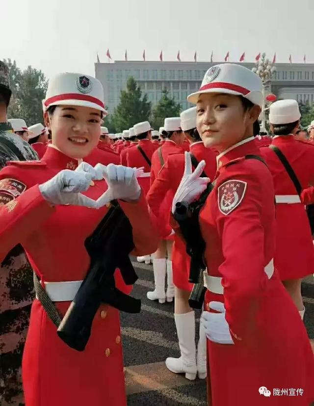 九三阅兵女民兵方队领队是一名乡长